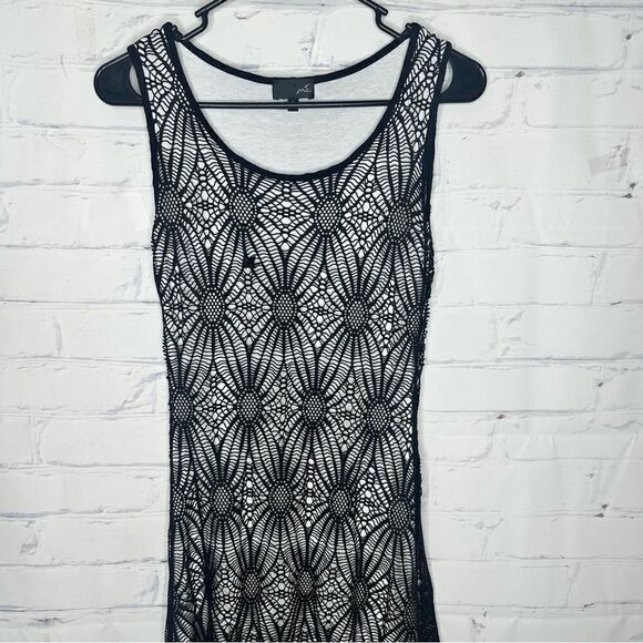 Me Paris size 2 black & white dress - Picture 1 of 8
